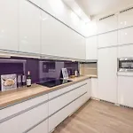 Exclusive N\' Grand City Center Residence With 5 Bedrms