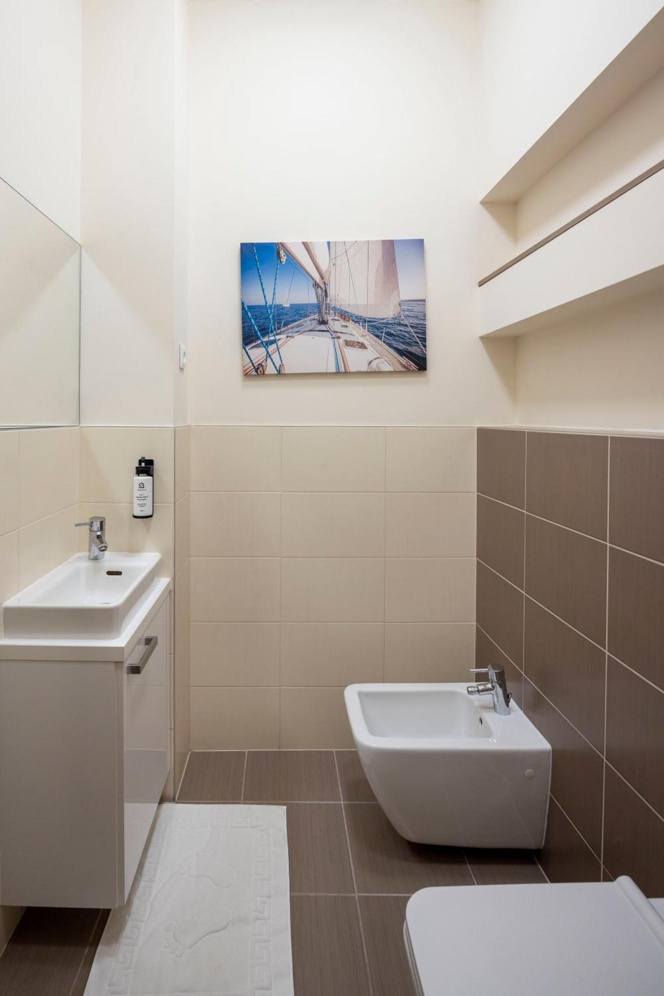 Apartment Exclusive N' Grand Center With 5 Bedrms Budapest