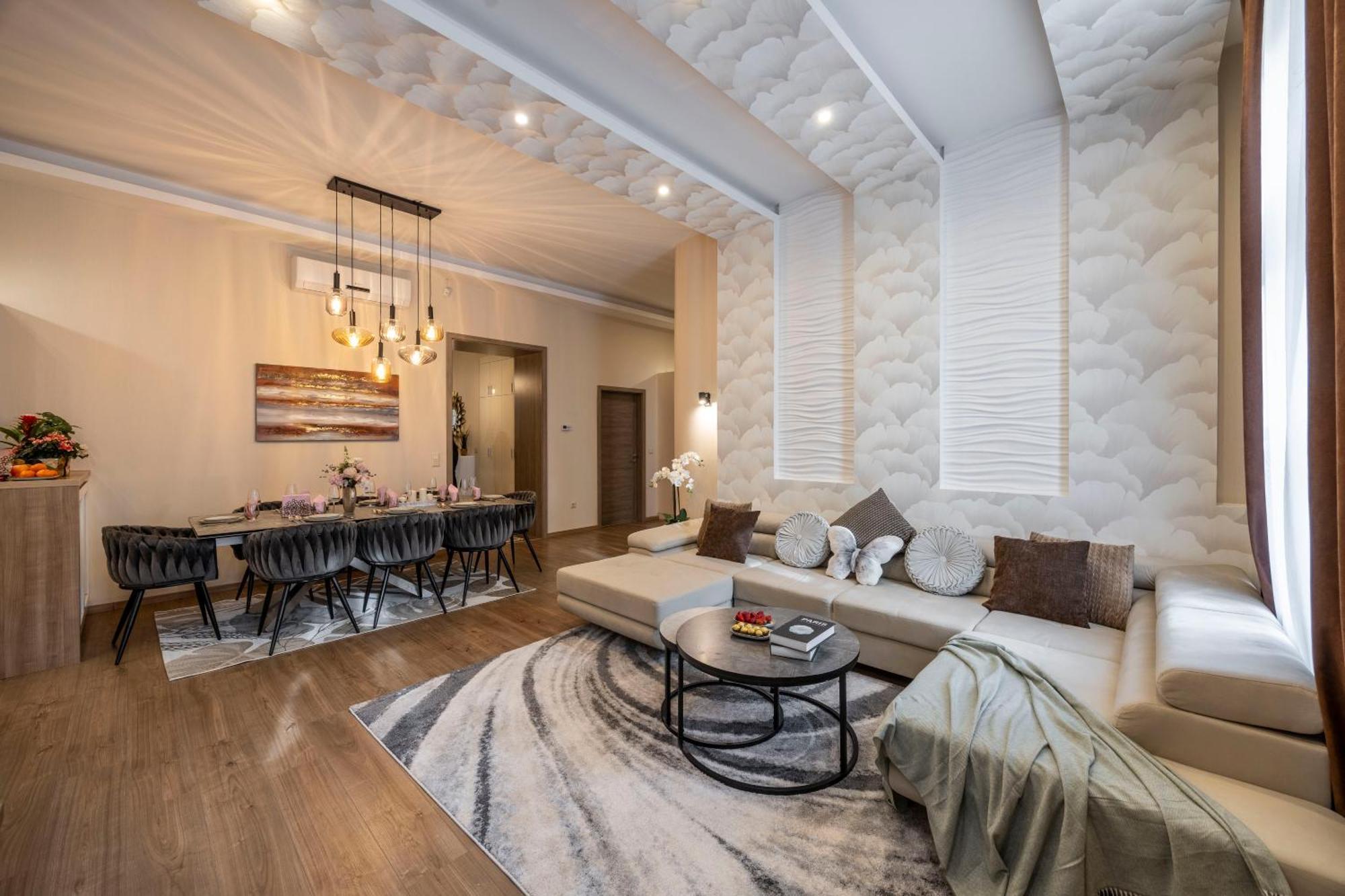 Exclusive N' Grand Center With 5 Bedrms Apartment Budapest
