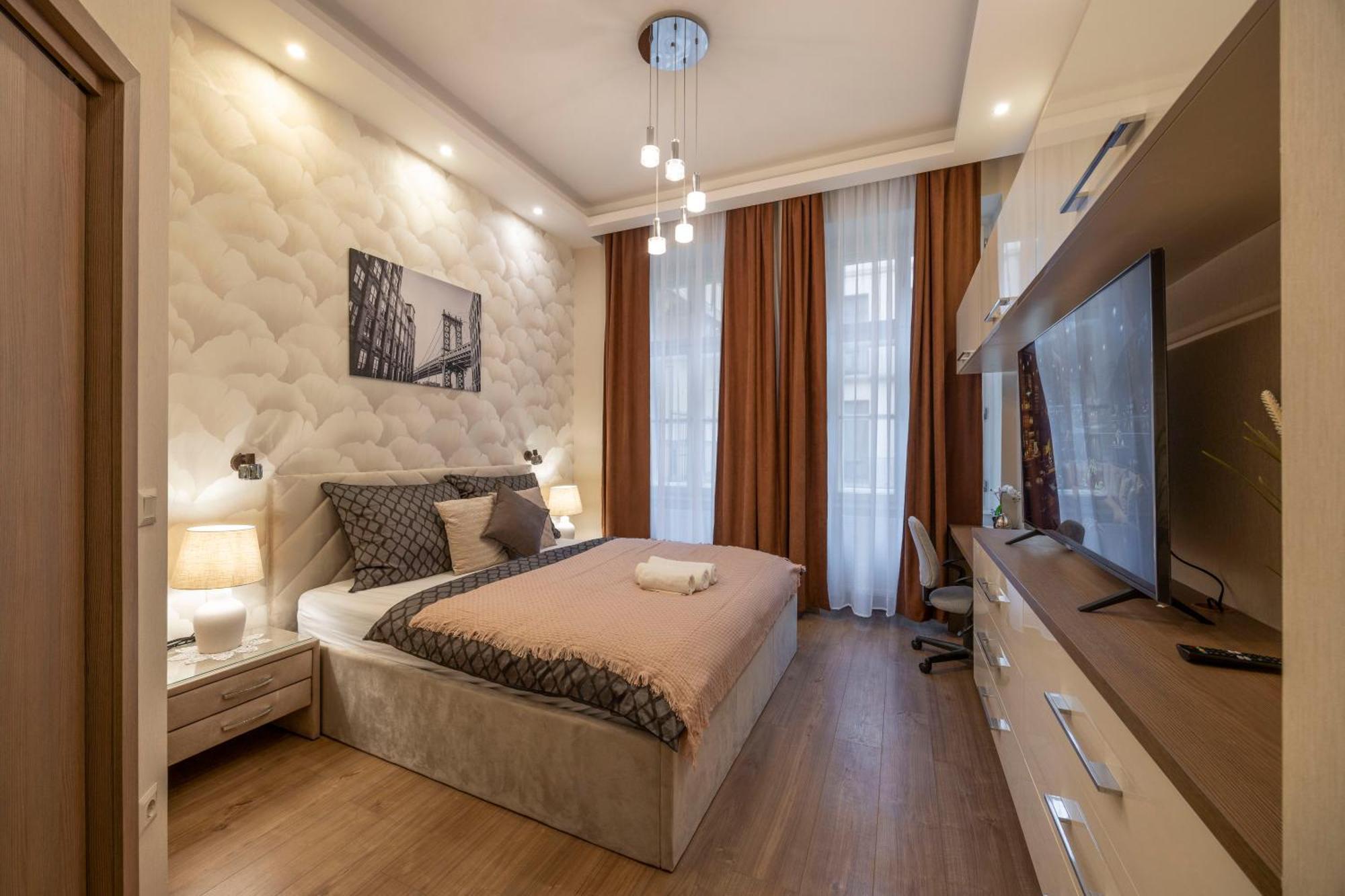 Exclusive N' Grand Center With 5 Bedrms Apartment Budapest