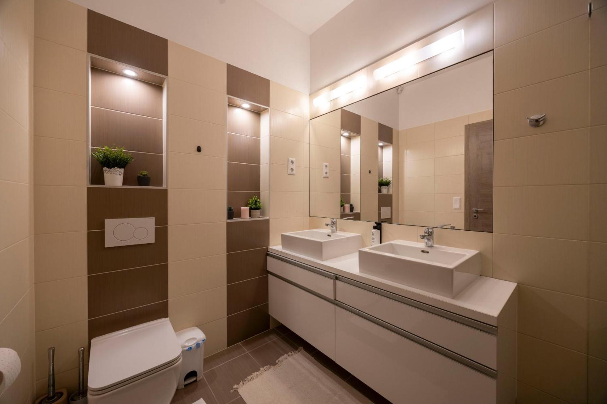 Apartmán Exclusive N' Grand Center With 5 Bedrms *