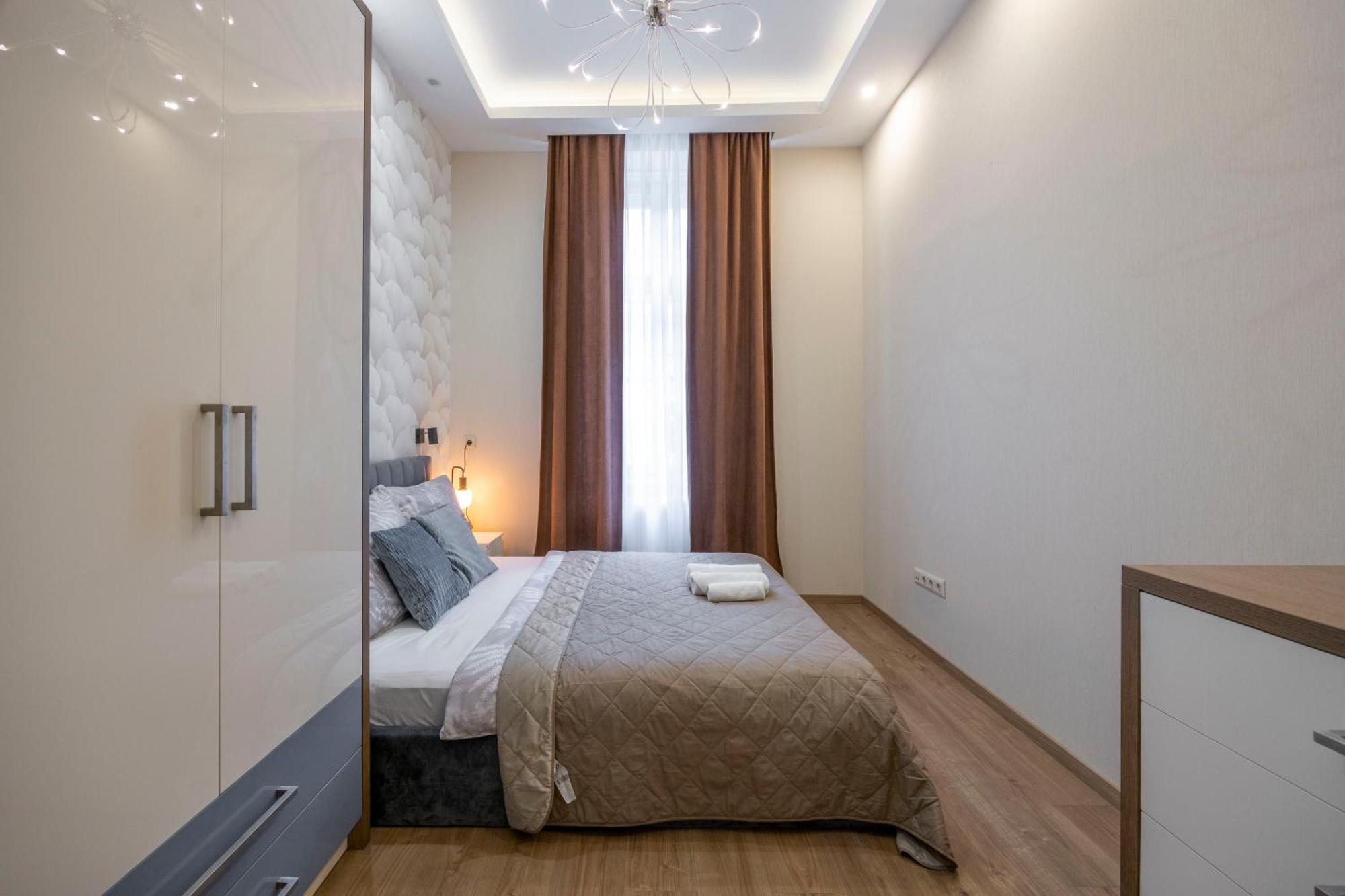 Apartment Exclusive N' Grand Center With 5 Bedrms